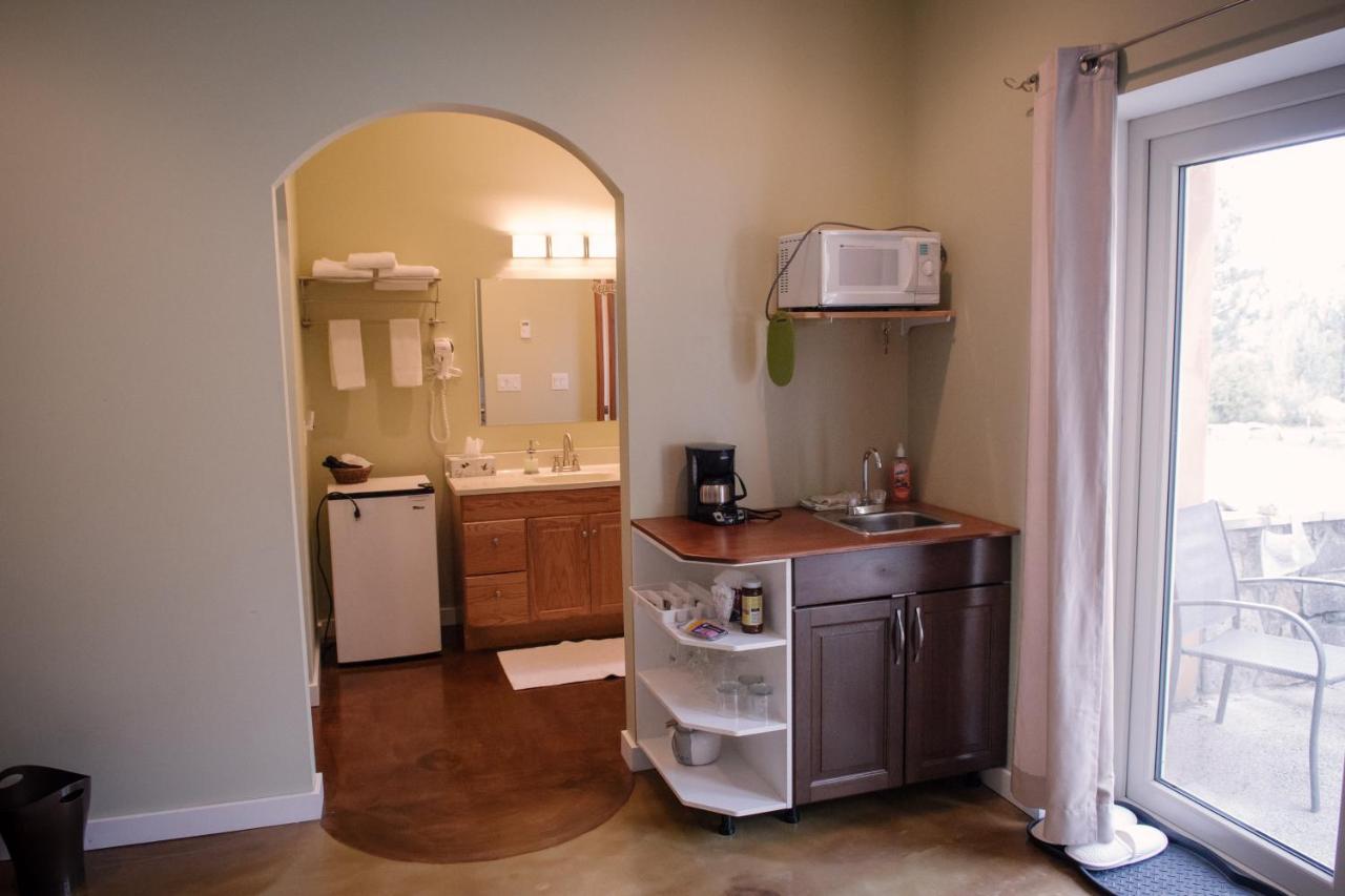 Baergnaescht B&B Osoyoos Εξωτερικό φωτογραφία